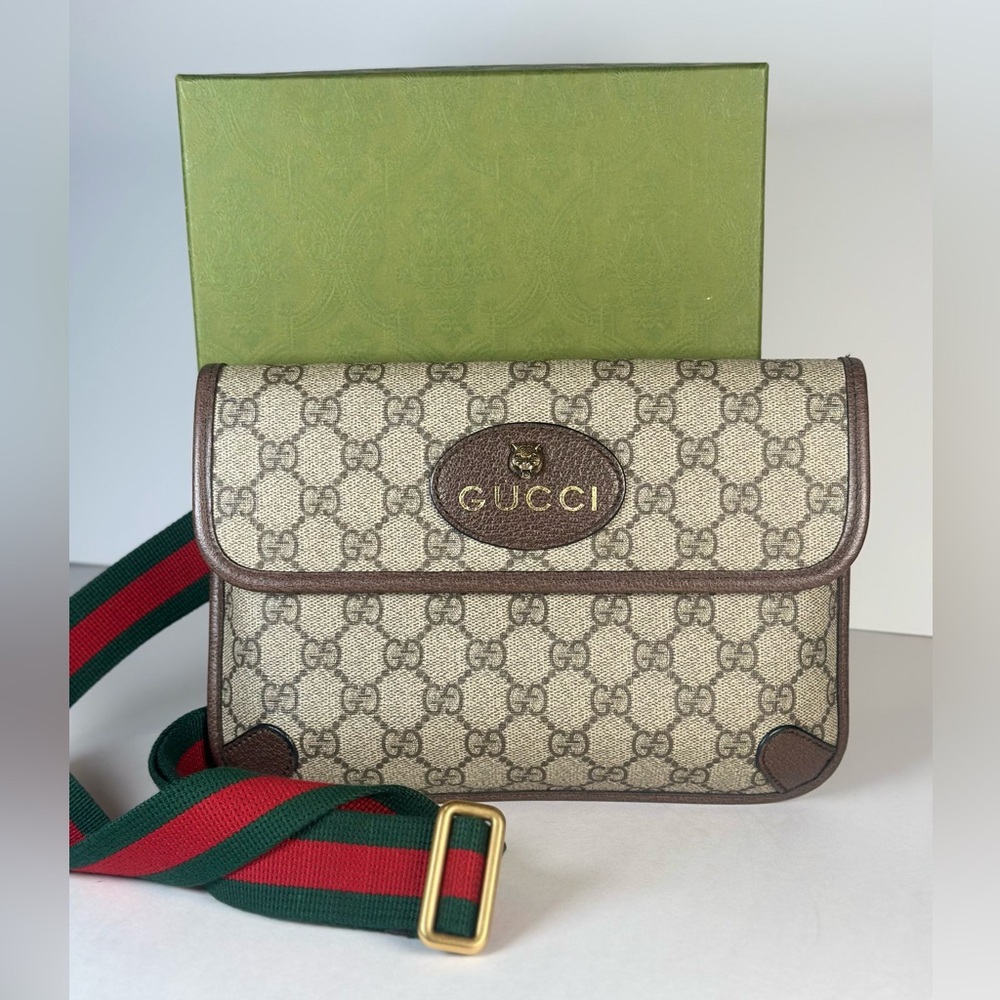 Authentic Gucci GG Supreme Tiger Head Bumbag Crossbody Bag